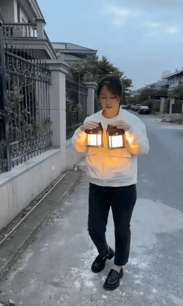 Solar Interaction Wall Lamp